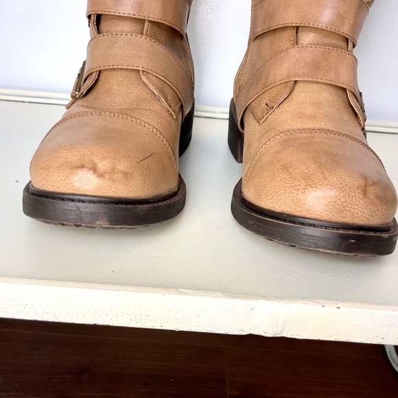 Torrid Buckle Moto Boots Size 8 Wide Tan Wide Calf Knee High Boot - Picture 7 of 14